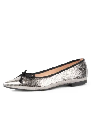 Duncan Pointed Toe Flat w/ Bow