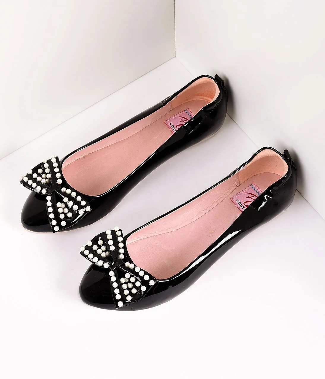 Retro Style Black Patent Leather Pearl Bow Ballet Flats